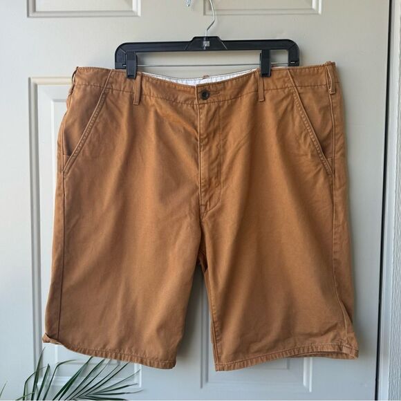 Levis Men's Classic Solid Cotton Flex Straight Chino Shorts 40 x 10” Classic - Picture 1 of 10